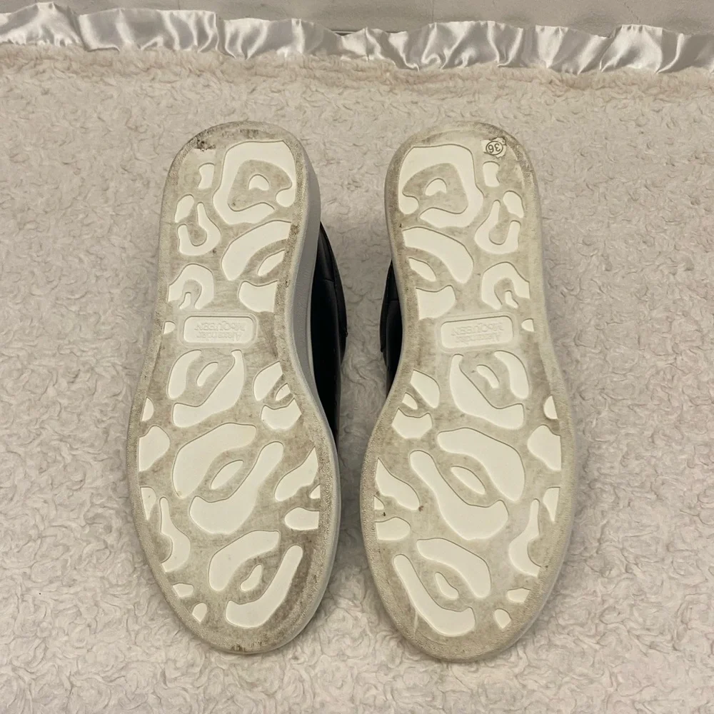 ALEXANDER MCQUEEN BLACK LEATHER OVERSIZED SNEAKERS WOMENS SIZE 6 (36) - Picture 11 of 12